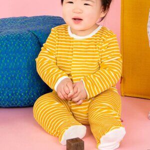 Magnetic Me velour magnetic footie - 12-18M (22-27 lb)